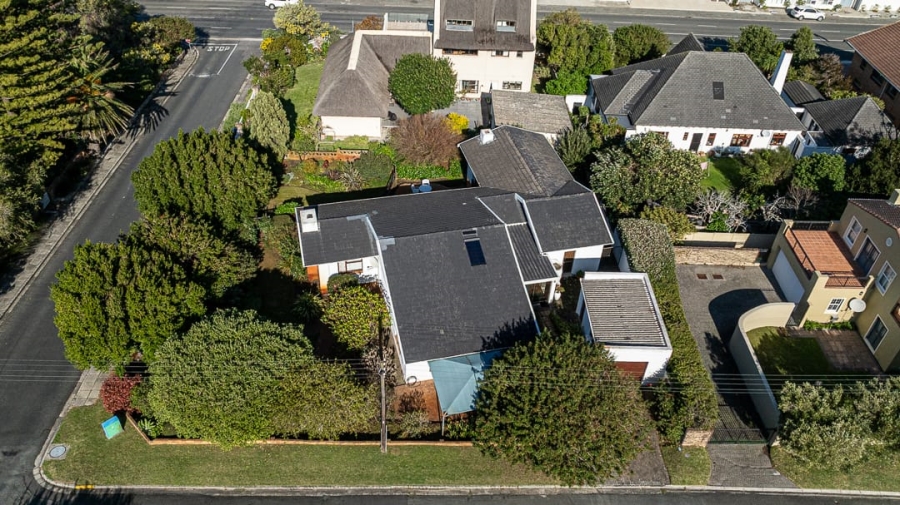 4 Bedroom Property for Sale in Voelklip Western Cape